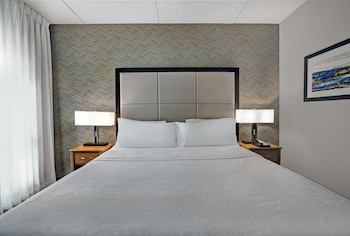 Suite, 1 King Bed, Non Smoking
