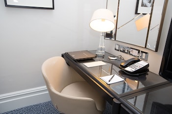 Twin Deluxe Room