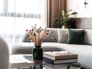 Suite (Le Louise, Garden and City view)