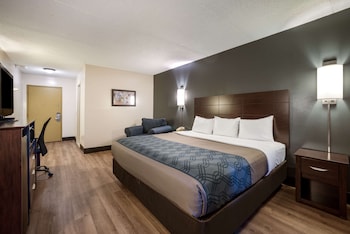 Standard Room, 1 King Bed, Non Smoking (Upper Floor, No Pets)