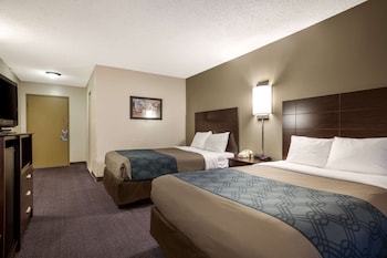 Standard Room, 2 Double Beds, Non Smoking (No Pets)