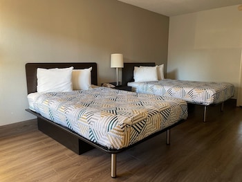 Deluxe Room, 2 Double Beds, Non Smoking, Refrigerator & Microwave