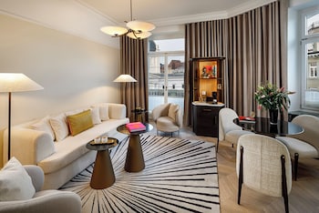 Ambassador Suite