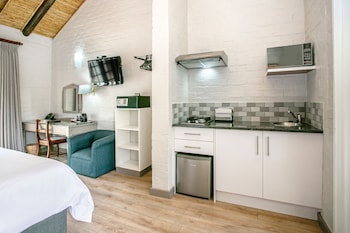 Room, 1 King Bed, Garden View