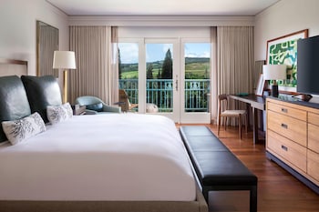 Room, Terrace (1 King or 2 Queen Beds. Limited View)