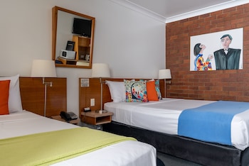 Deluxe Room (Twin Share)