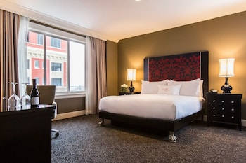 Standard Room, 1 King Bed