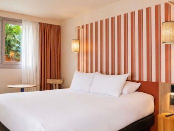 Classic Room with patio view - Double bed
