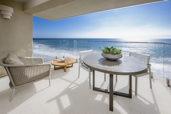 Oceanfront California Suite
