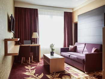 Junior Suite (Cathedral View)