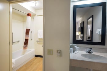Deluxe Room, 2 Double Beds (Smoke Free)