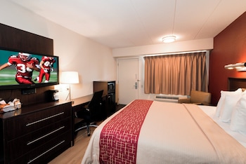 Deluxe Room, 1 King Bed (Smoke Free)