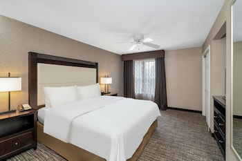 Suite, 1 King Bed, Accessible (Hearing)