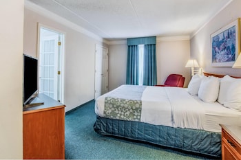 Suite, 1 King Bed, Non Smoking