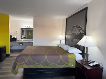 Standard Room, 1 King Bed