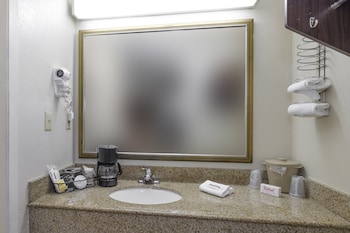 Superior Room, 1 King Bed, Accessible, Non Smoking (Roll-In Shower)