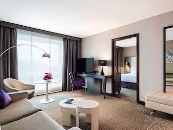 Junior Suite, 1 King Bed with Sofa bed (Separate Living room)