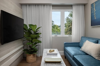 Island Village One Bedroom Butler Villa Suite w/ Balcony Tranquility Soaking Tub (VS1)