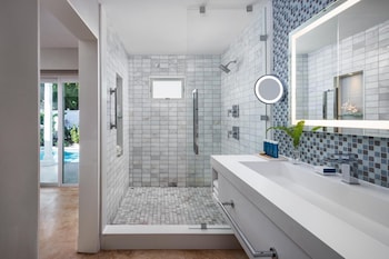 Island Village One Bedroom Walkout Butler Villa Suite w/ Private Pool (VPP)