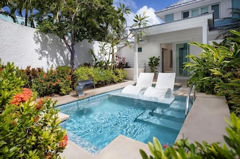 Island Village Walkout Butler Hideaway Villa Suite w/ Private Pool (VPS)