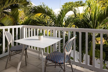 Island Village Honeymoon Luxury Villa Room (LVR)