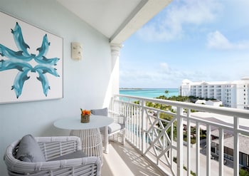 West Bay Honeymoon Oceanview Club Level Suite (JS)