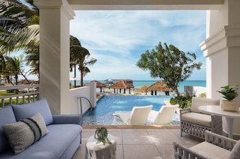 East Bay Beachfront Swim-up Butler Suite (BSUP)