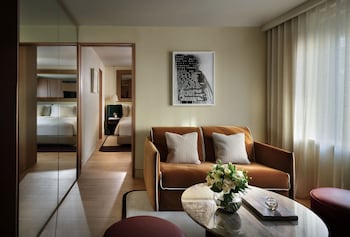 Suite, 1 King Bed