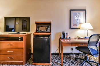 Suite, 1 Queen Bed with Sofa bed, Non Smoking