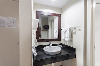 Deluxe Room, 1 King Bed, Accessible, Non Smoking