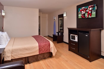 Deluxe Room, 1 King Bed, Accessible, Non Smoking