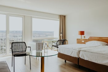Executive Room, Lakeside