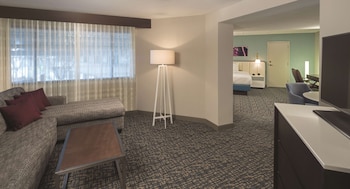 King, Junior Suite, 1 King Bed, Non Smoking