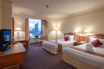 Deluxe Room, 2 Twin Beds, River View