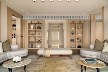 Rattanakosin Suite 1 King, High Floor, Park View, Club Access