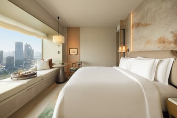 Rattanakosin Suite 1 King, High Floor, Park View, Club Access