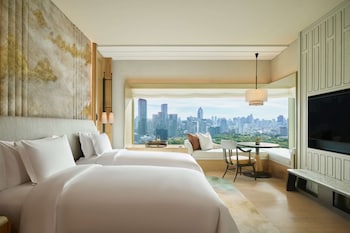 Club Room, 2 Twin Beds, Park View, Corner (High Floor, Club Access)