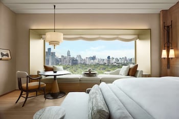 Deluxe Room, 1 King Bed, Park View