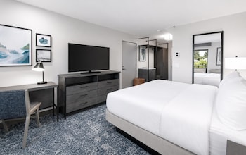 Room, 1 King Bed, Garden View