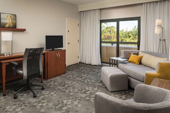 Suite, Multiple Beds, Balcony, Pool View (One Bedroom)
