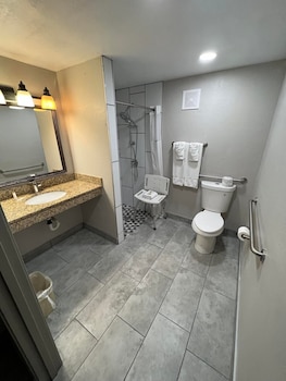 Room, 2 Queen Beds, Accessible, Non Smoking
