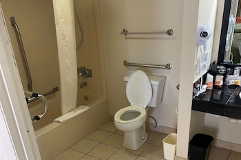 Room, 2 Queen Beds, Accessible, Non Smoking