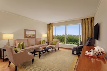 Deluxe Suite/Tower Suite