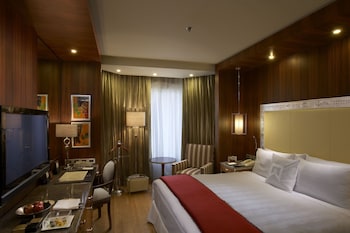 Executive Room, 1 King Bed, Executive Level