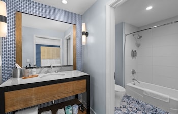 Premium Room, 2 Queen Beds, Lanai (Garden)