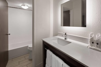 Room, 2 Double Beds, Non Smoking (Atrium)