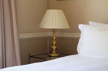 Classic Room, 1 King Bed