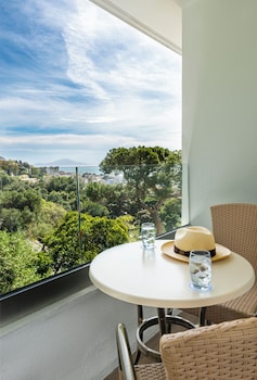 Double Room, Balcony, Mountain View