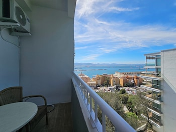 Family Suite, 2 Bedrooms, Balcony, Partial Sea View