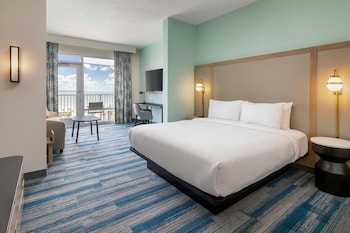Suite, 1 King Bed with Sofa bed, Beachfront